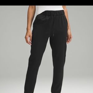 Lululemon stretch, high-rise, joggers, size 6